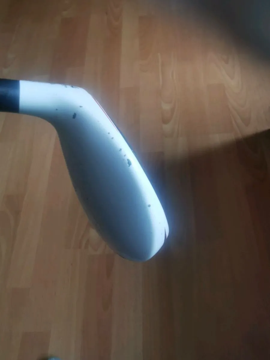 Left handed taylormade hybrid - Image 4