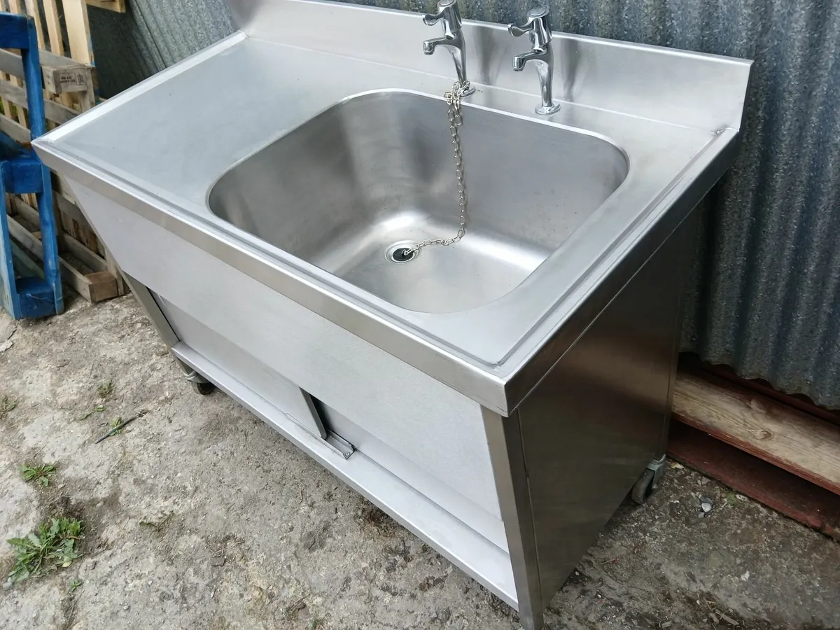 Stainless steel cabbinet /commercial sink .. - Image 3
