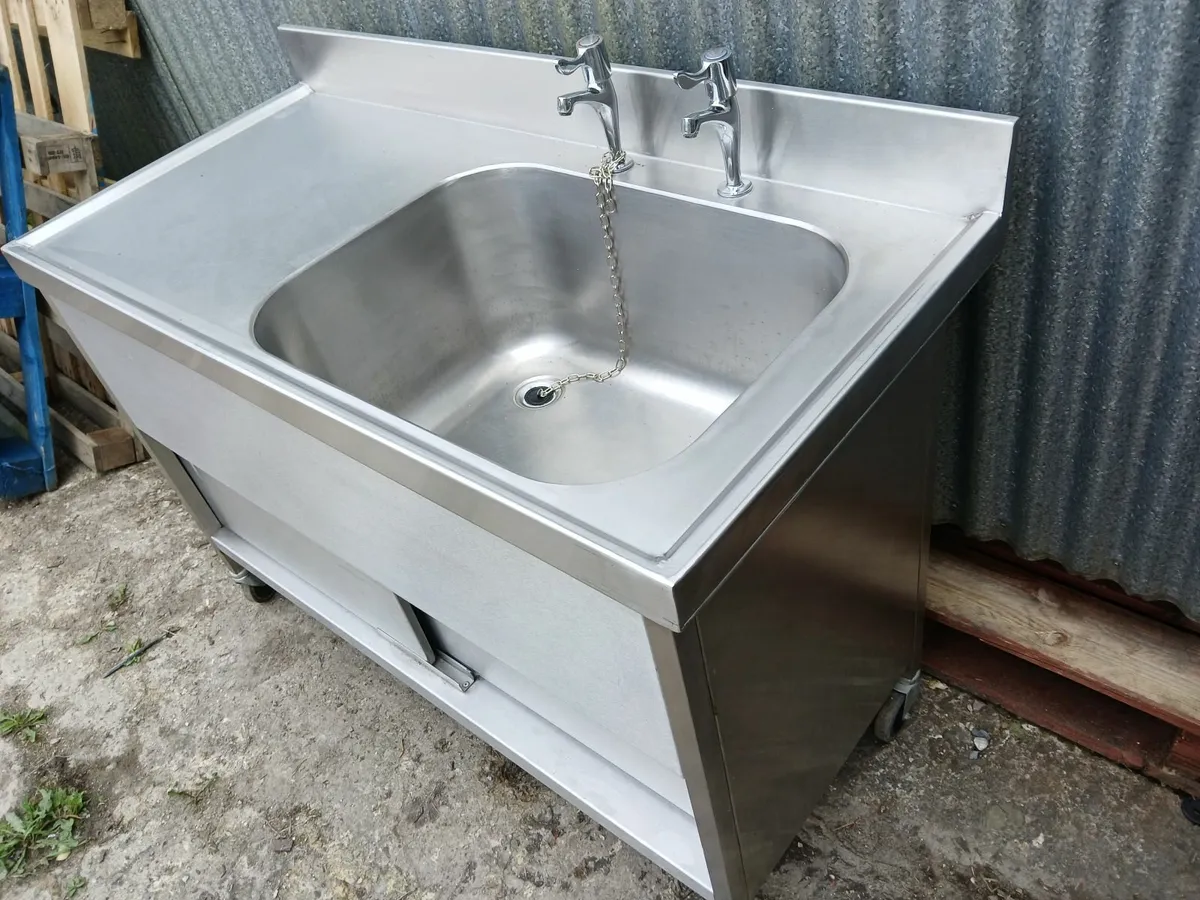 Stainless steel cabbinet /commercial sink .. - Image 4