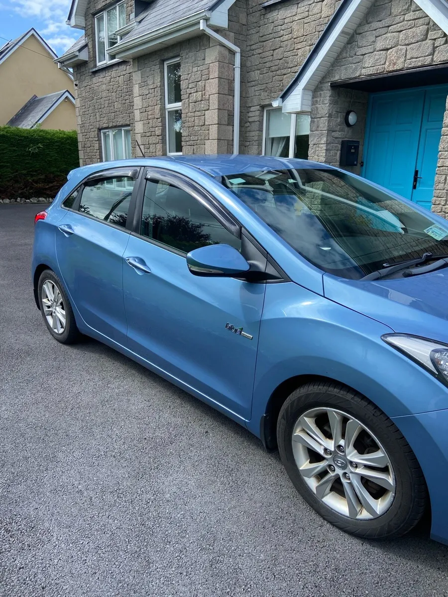 Hyundai i30 - Image 2