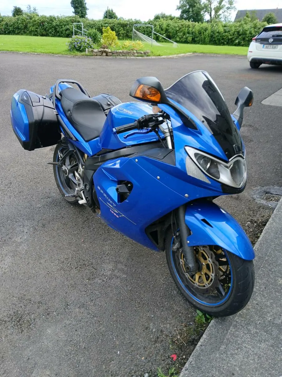 Triumph Sprint St 1050 - Image 1