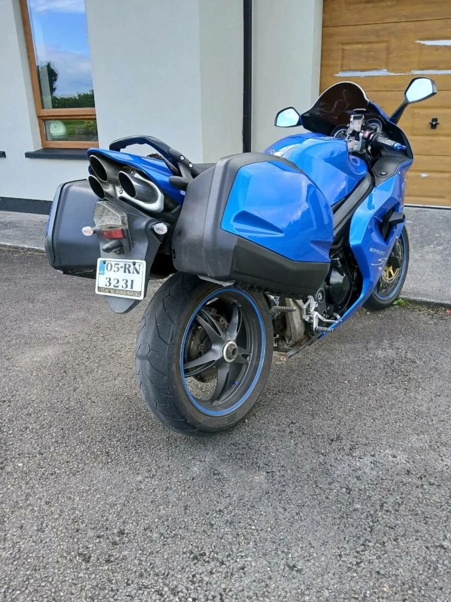 Triumph Sprint St 1050 - Image 3