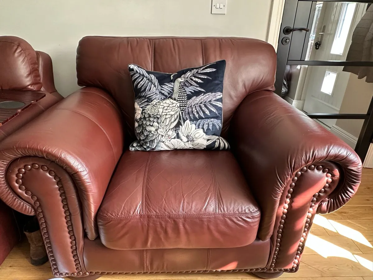 **Pending - Suite of Furniture 3+2+1 Inc footstool - Image 3