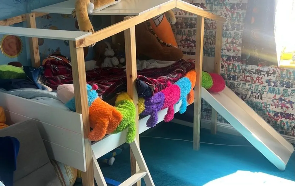 Two Kids Beds with Mattresses - Image 1