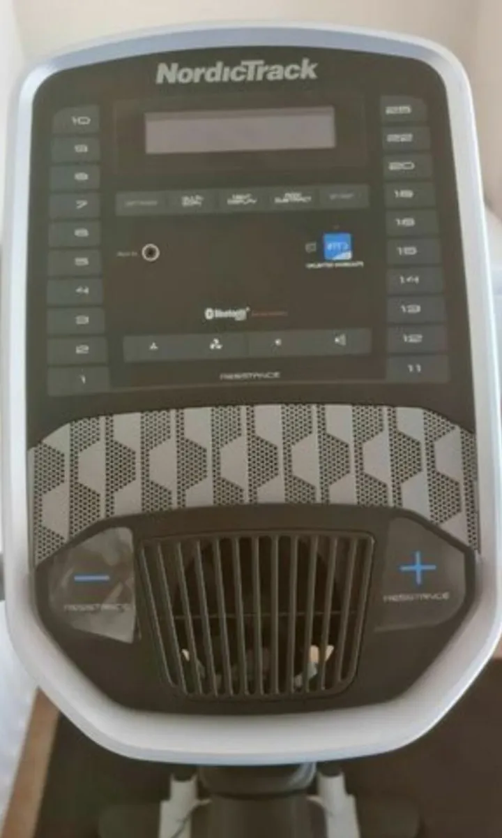 Reduced price for a quick sale. NordicTrack GX4.5 - Image 2