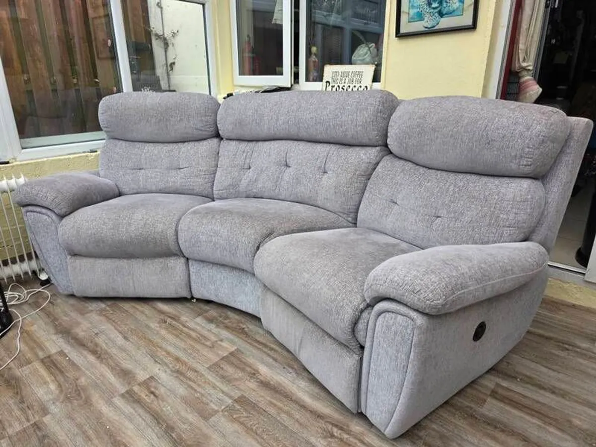 Curved Recklin couch 4 seater for sale - Image 1
