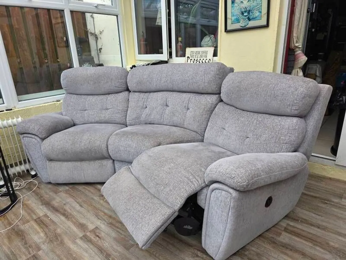 Curved Recklin couch 4 seater for sale - Image 2