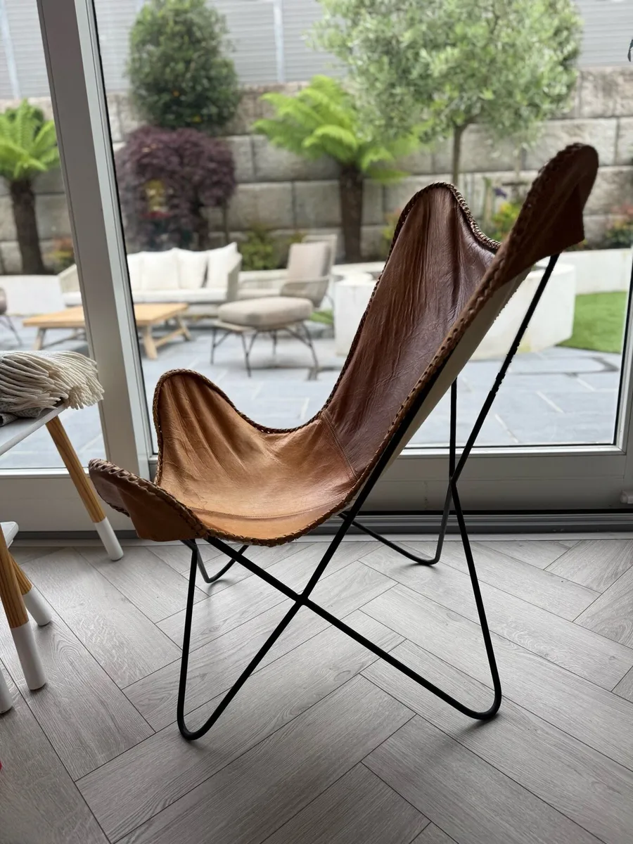 Armchair - Image 2