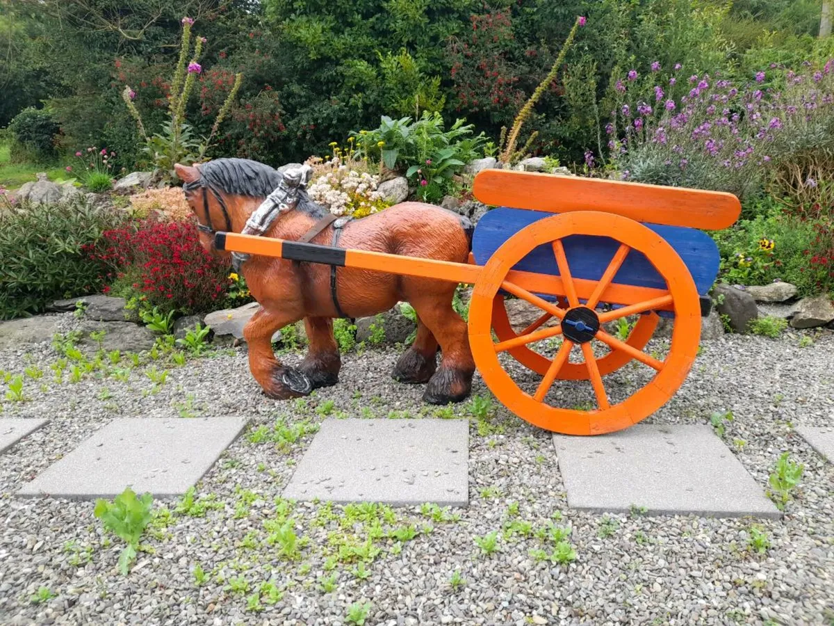 Horse and Cart Garden Ornament - Image 1