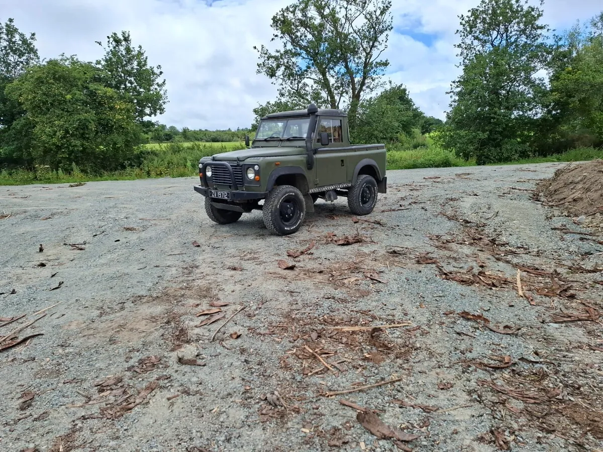 Land Rover defender - Image 3