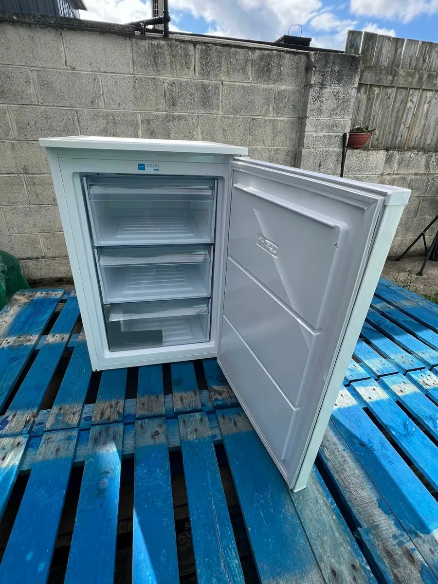 Indesit Freestanding Under Counter Freezer - Image 2
