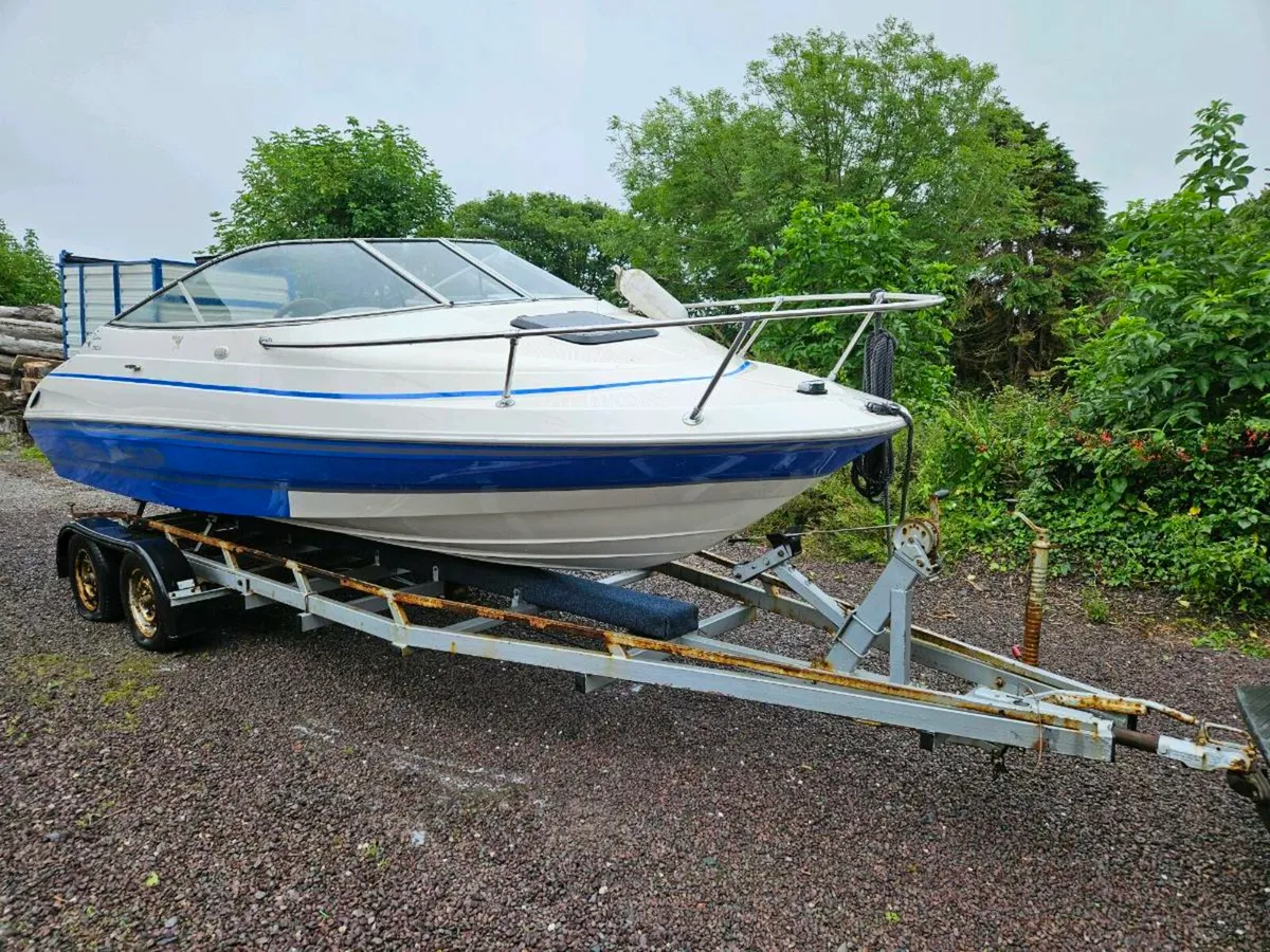 Bayliner Capri 2052LS - Image 1