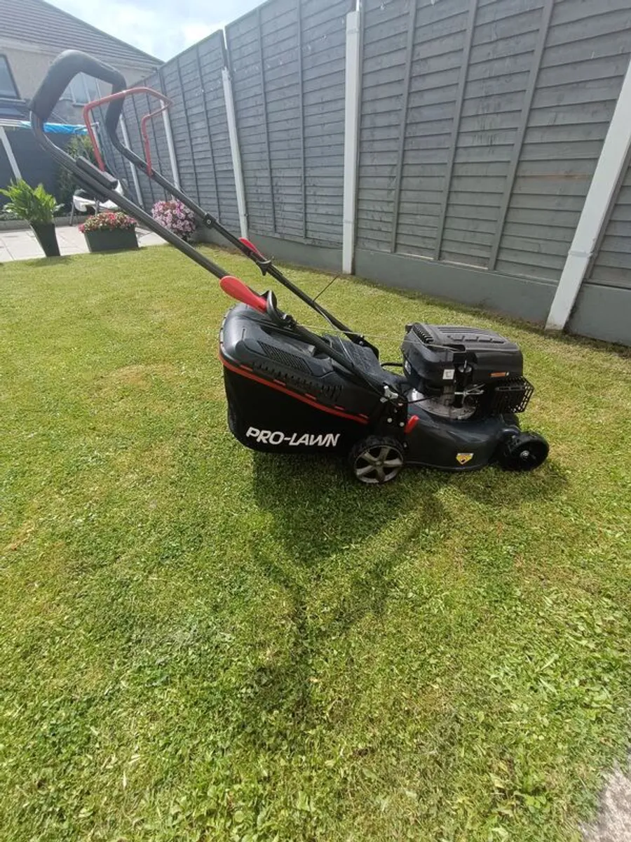 Hyundai petrol lawn mower 139cc - Image 2