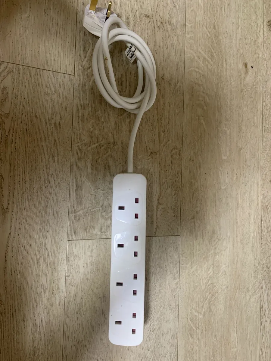 4-Socket Extension Lead 1 Metre Great Condition
