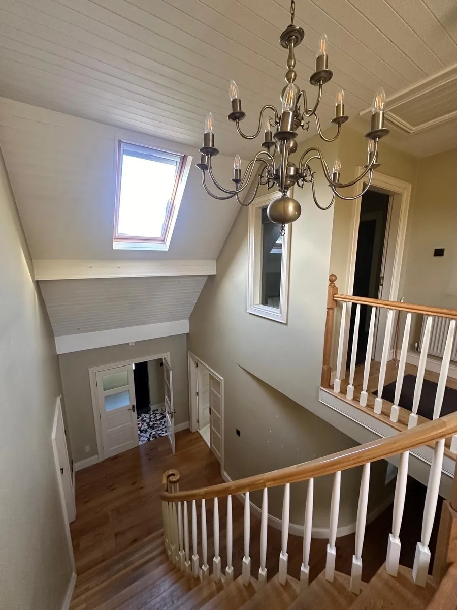 Oak Staircase - Image 3