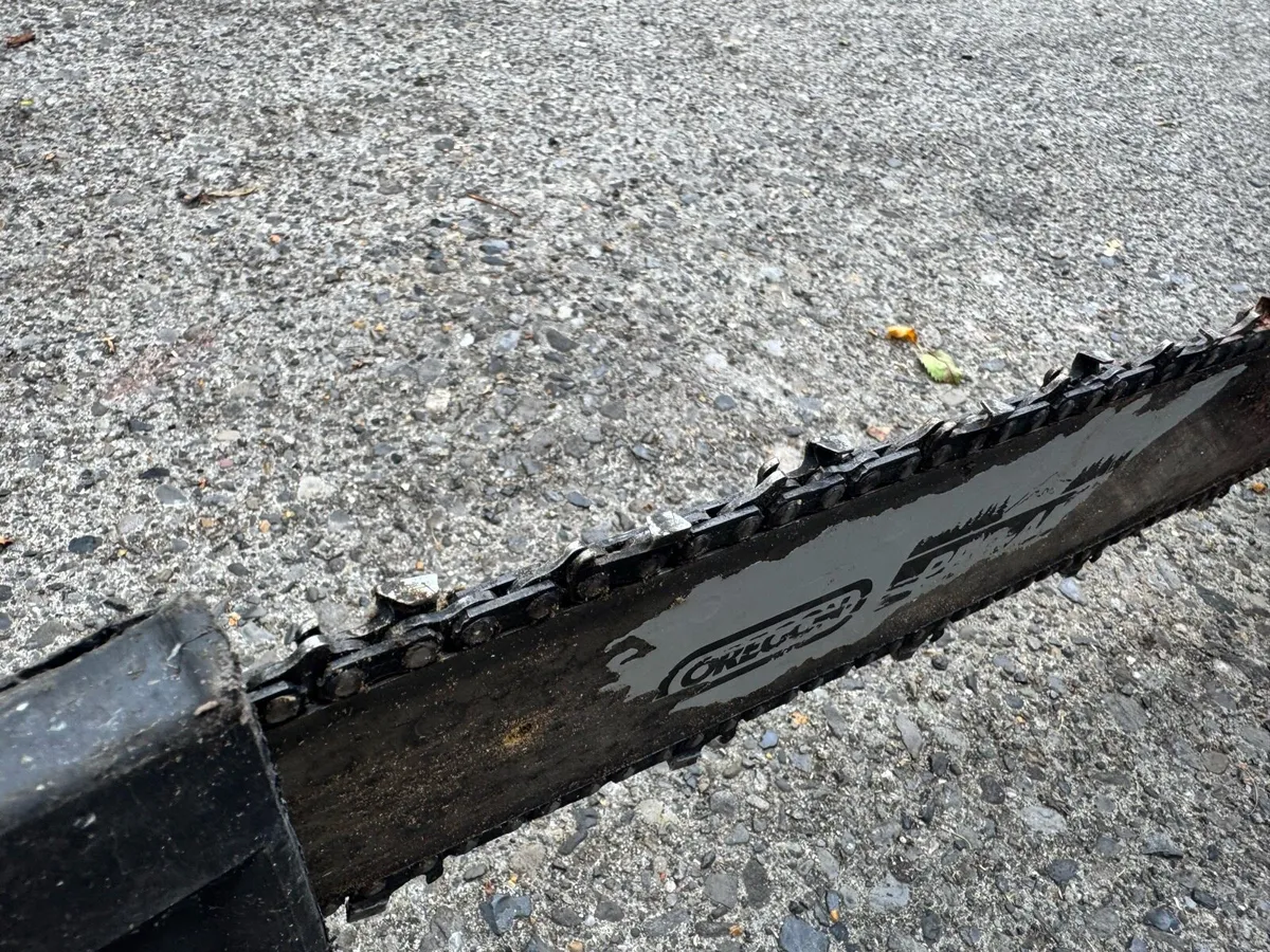 Pair of Chain saws - Image 4