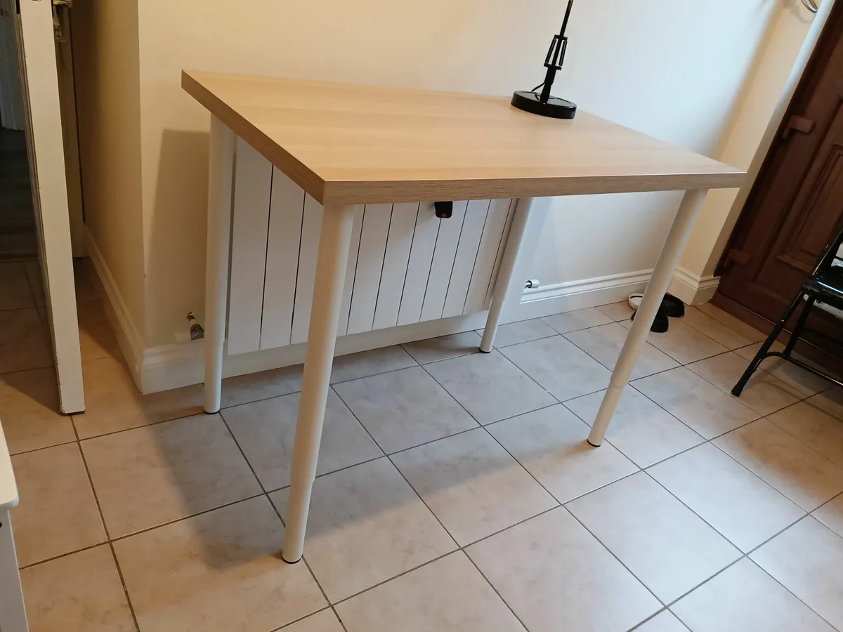 Desk/table - Image 1