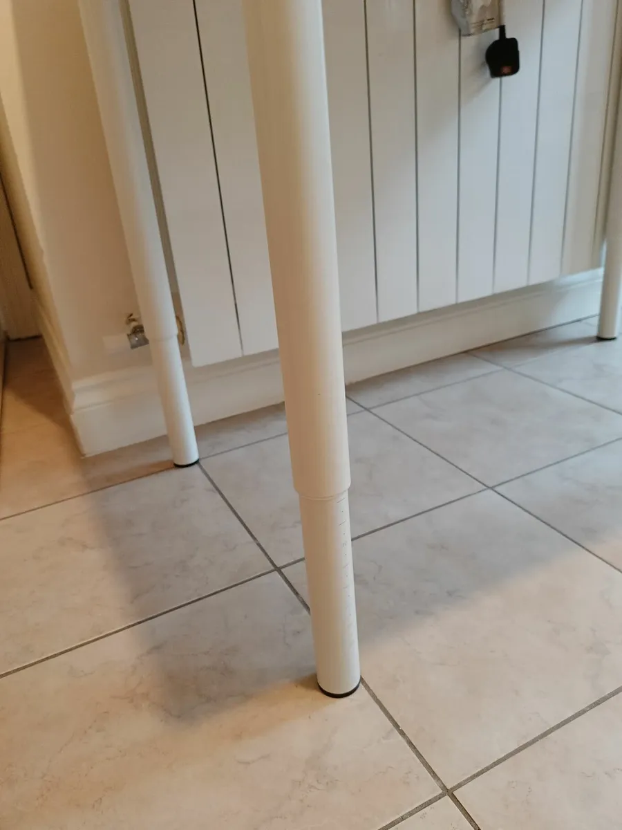 Desk/table - Image 2