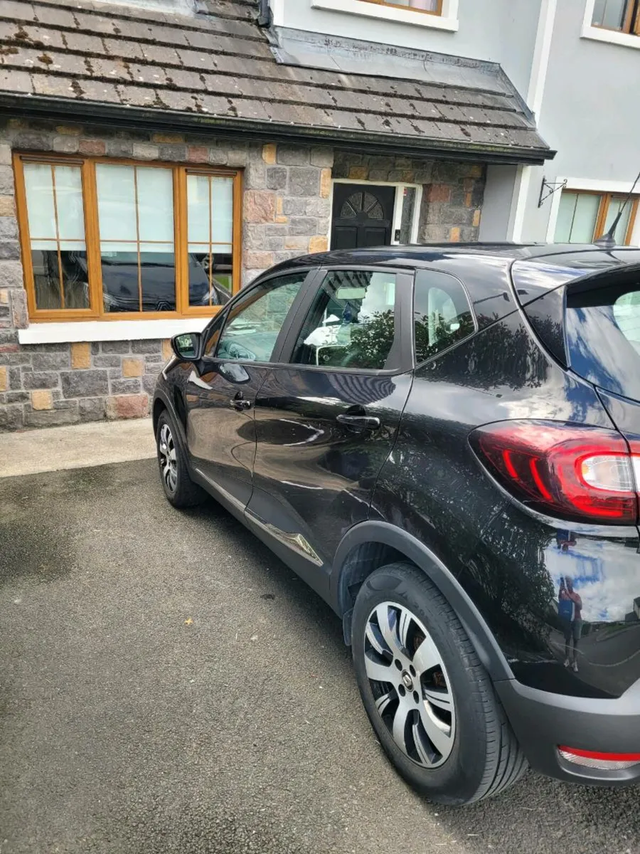 191 Renault Captur - Image 2