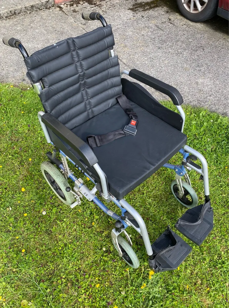 Excel G-5 Lightweight Self-Propelled Wheelchair - Image 1