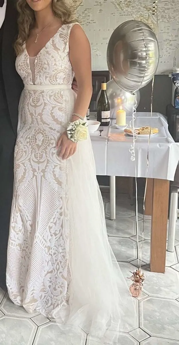 Debs - Image 1
