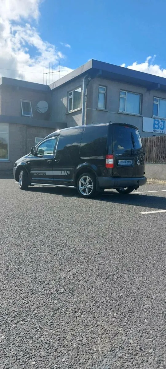 VW Caddy - Image 4