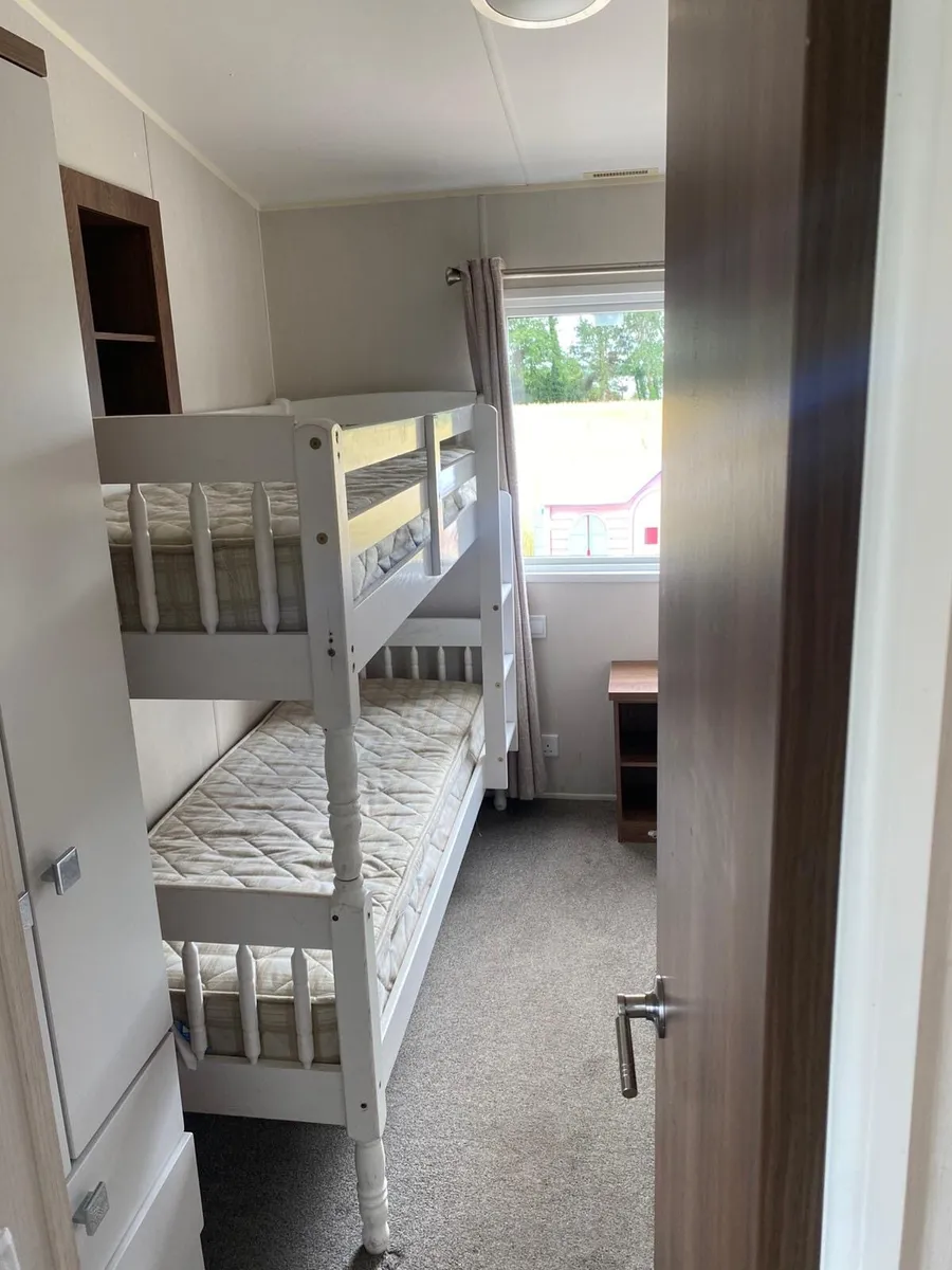 Willerby Skyline 3 bed - Image 2