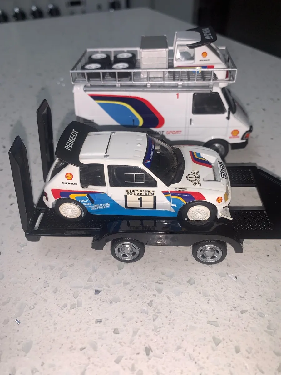 Wrc rally Peugeot 205t 16  assistance