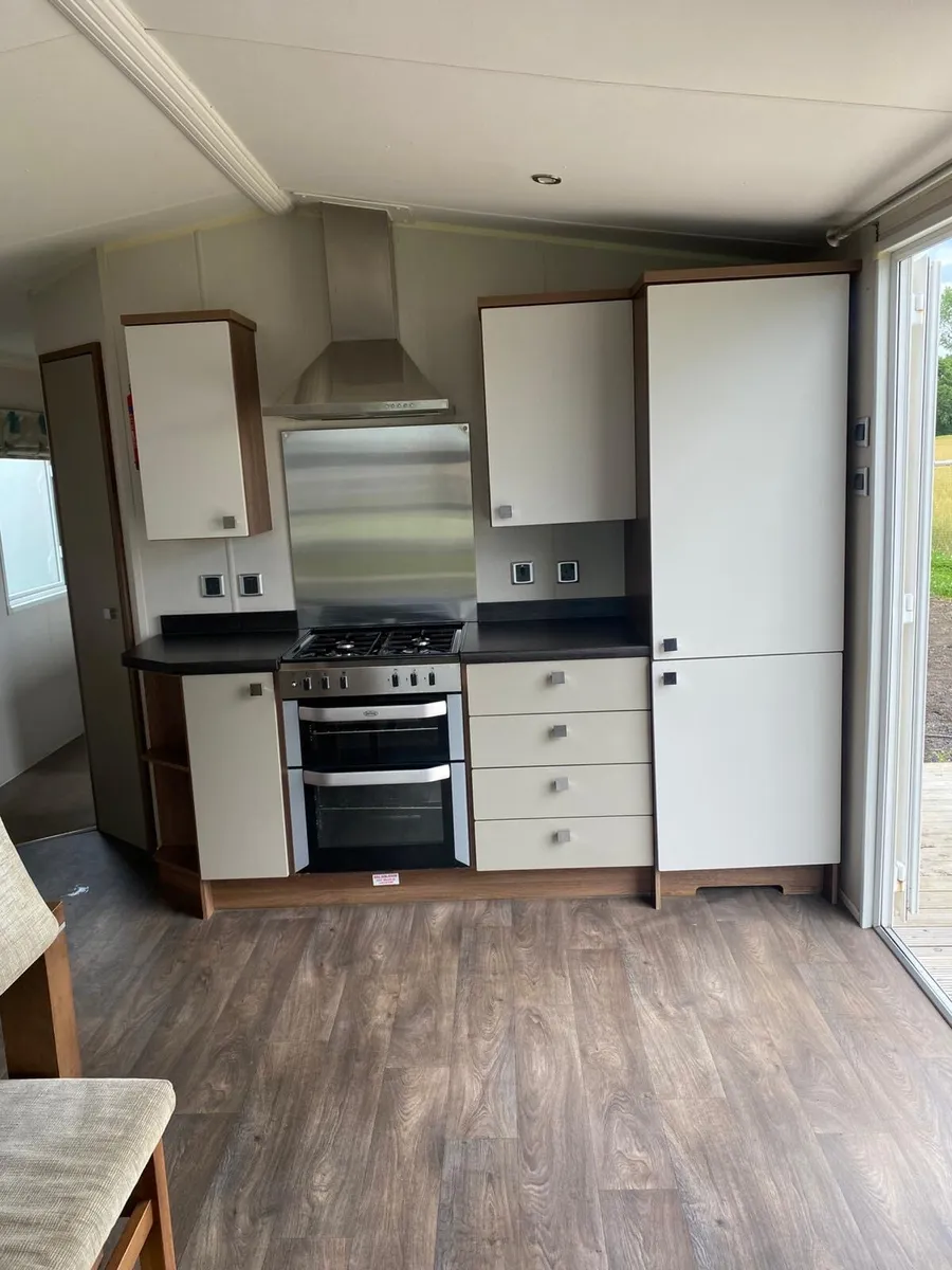 Willerby Skyline 3 bed - Image 3