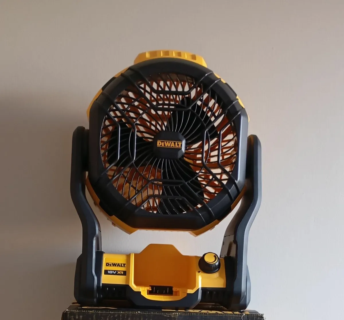 DeWalt Jobsite Fan - Image 2