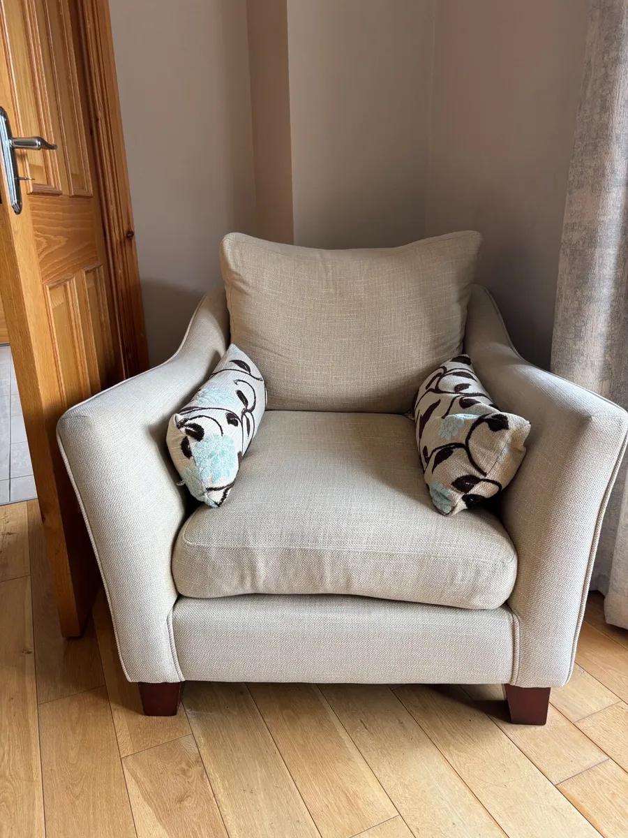 Suite of furniture - Image 3