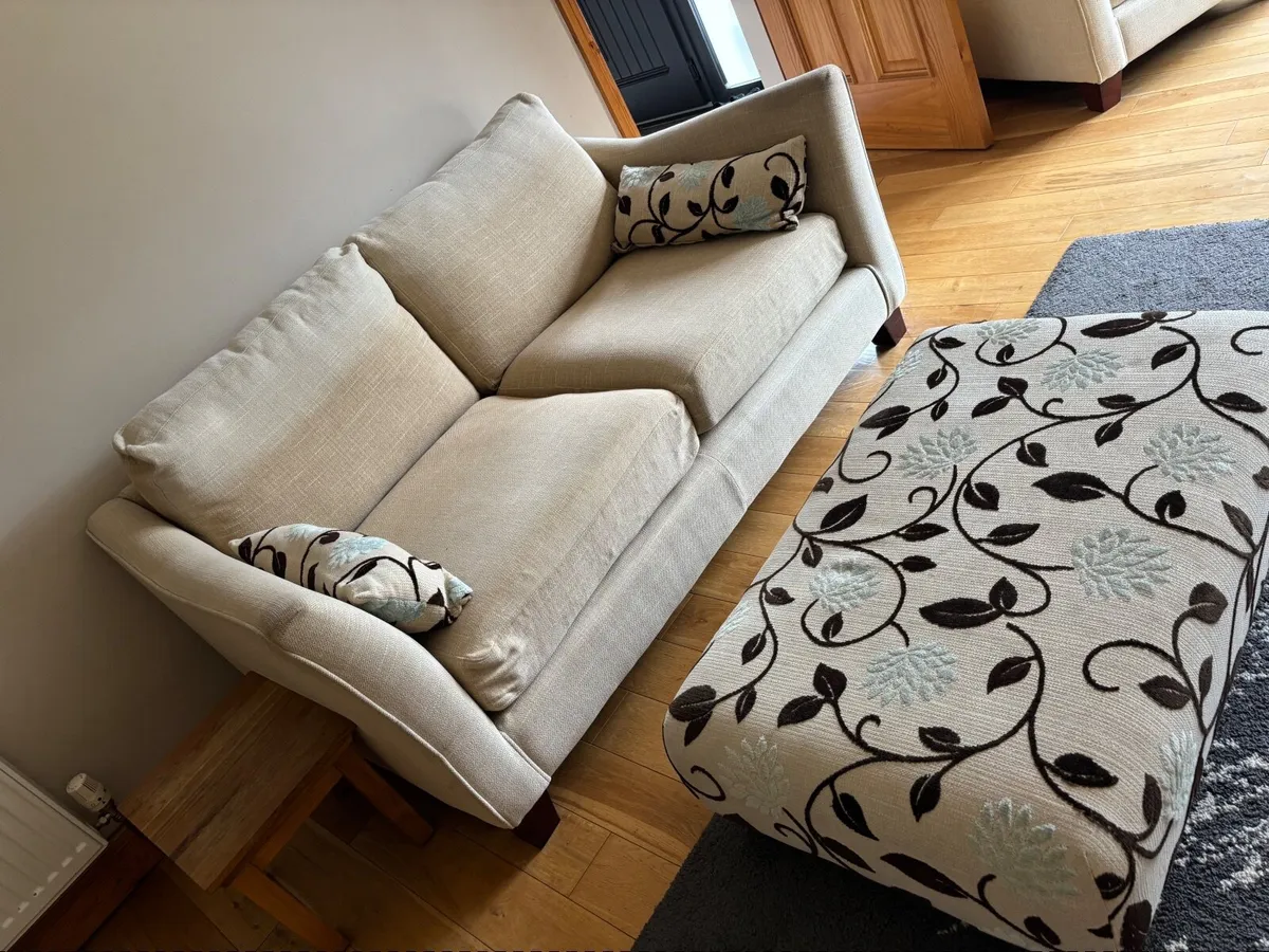 Suite of furniture - Image 4