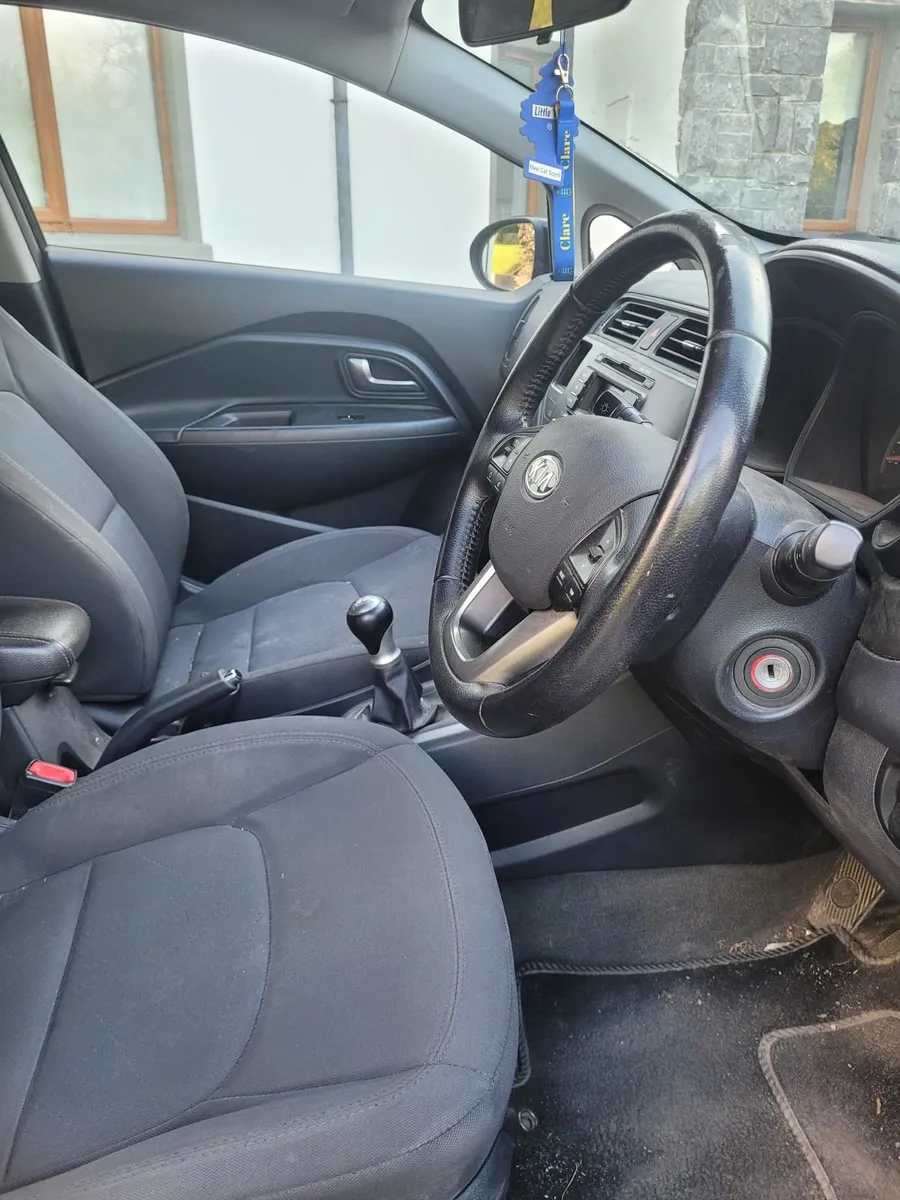 Kia Rio 2012 - Image 2