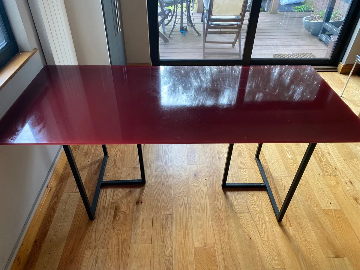 FREE Modern Glass table - Excellent condition - Image 4