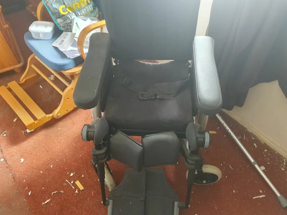 Wheelchair - Image 3