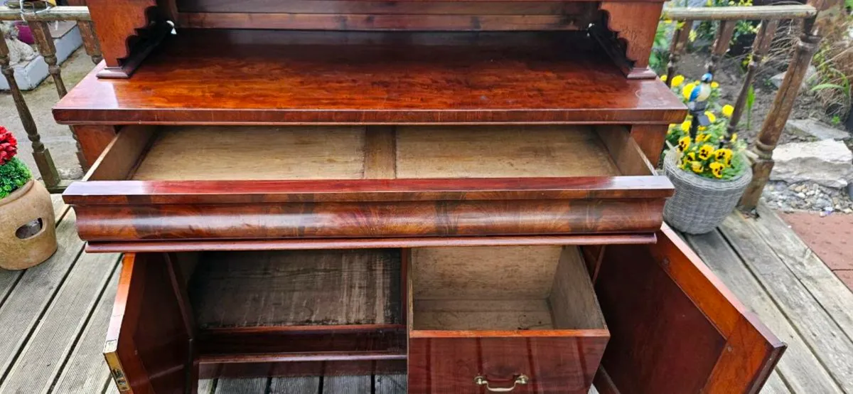 ANTIQUE BOOKCASE - Image 2