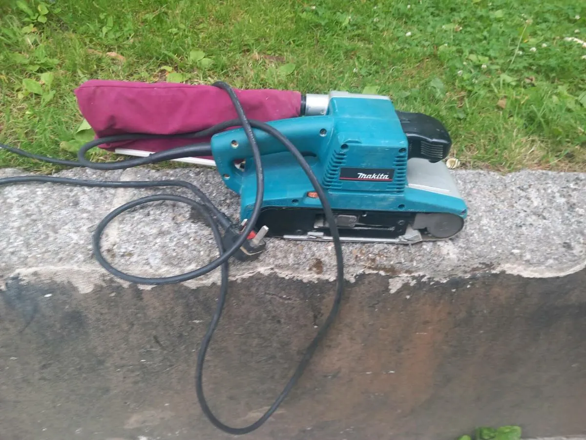 Makita belt driven sander - Image 1