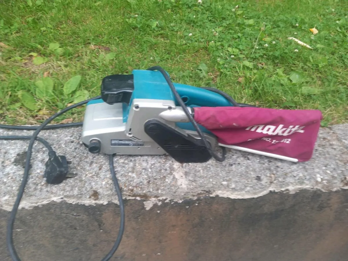 Makita belt driven sander - Image 3
