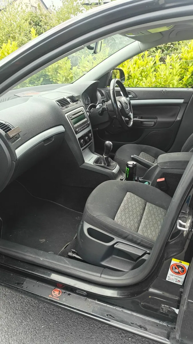 Skoda Octavia 2010 - Image 4