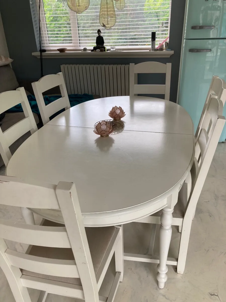 Laura Ashley Table and chairs - Image 2