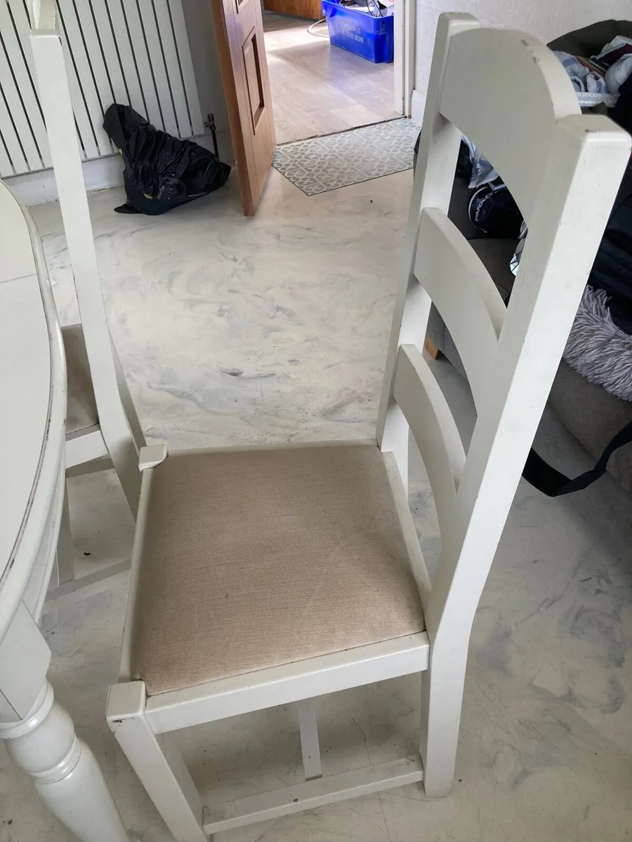 Laura Ashley Table and chairs - Image 4