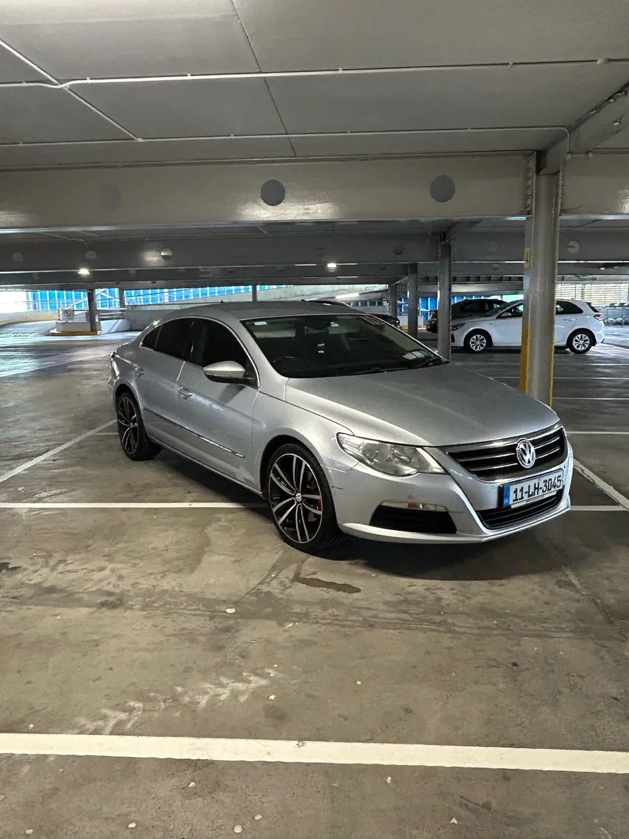 VW Passat CC Bluemotion, 2.0L, DSG box (Automatic) - Image 1