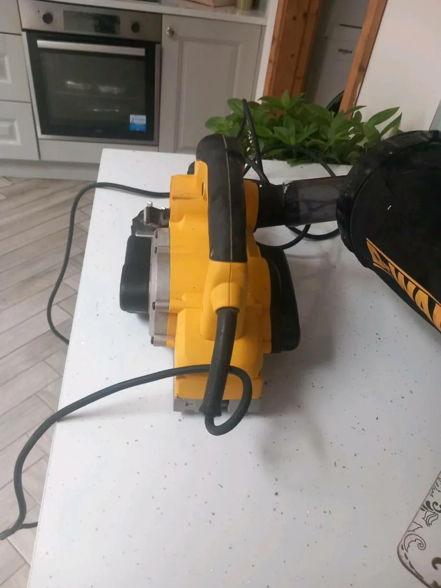 Dewalt planer - Image 2