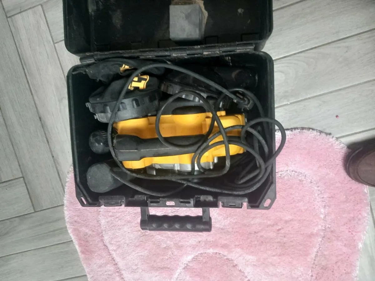 Dewalt planer - Image 4