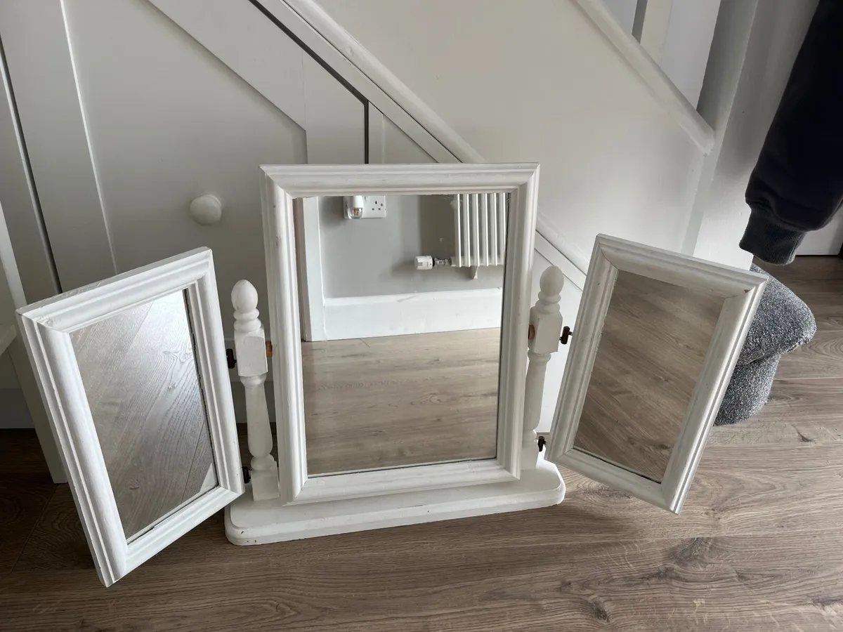Mirror - Image 1