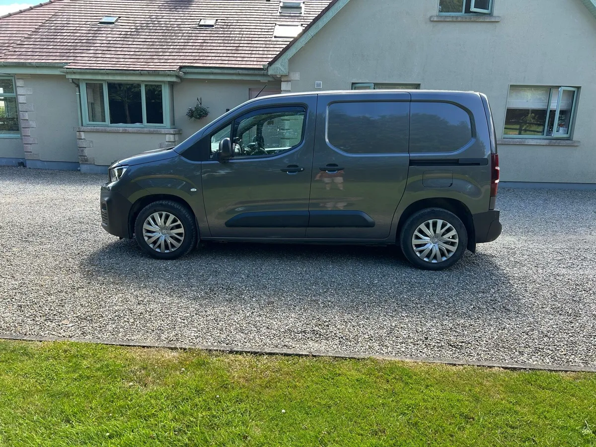 Peugeot Partner Professional - Image 3