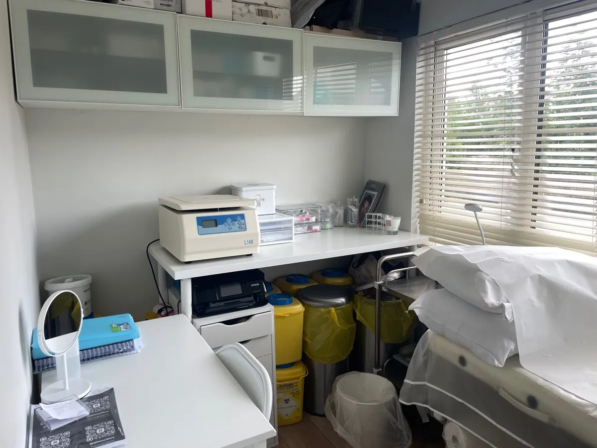 Treatment Room - To Rent - Image 1