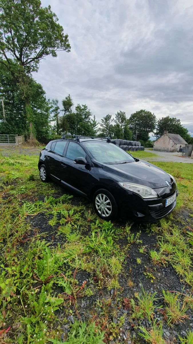 Renault Megane 2011 - Image 2