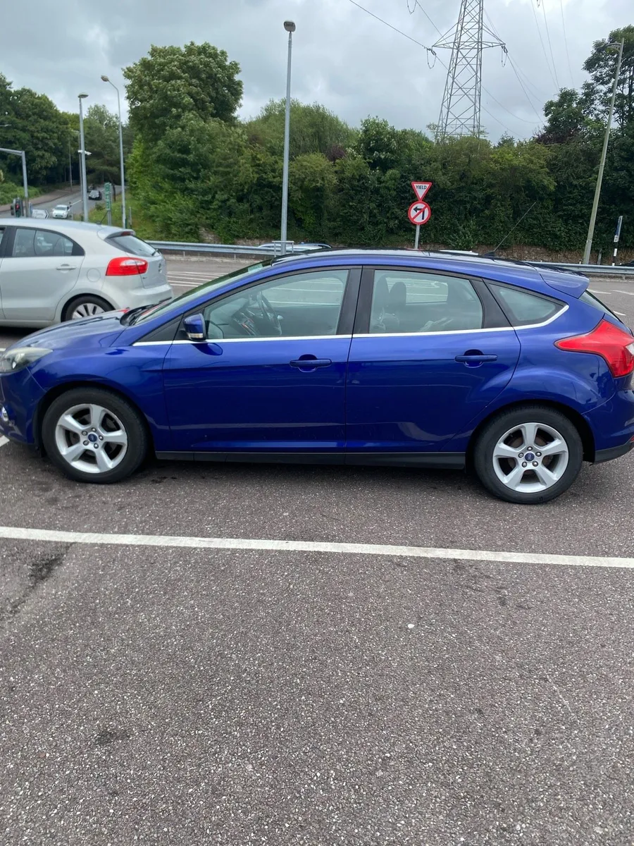Ford Focus 1.6 Zetec - Image 4