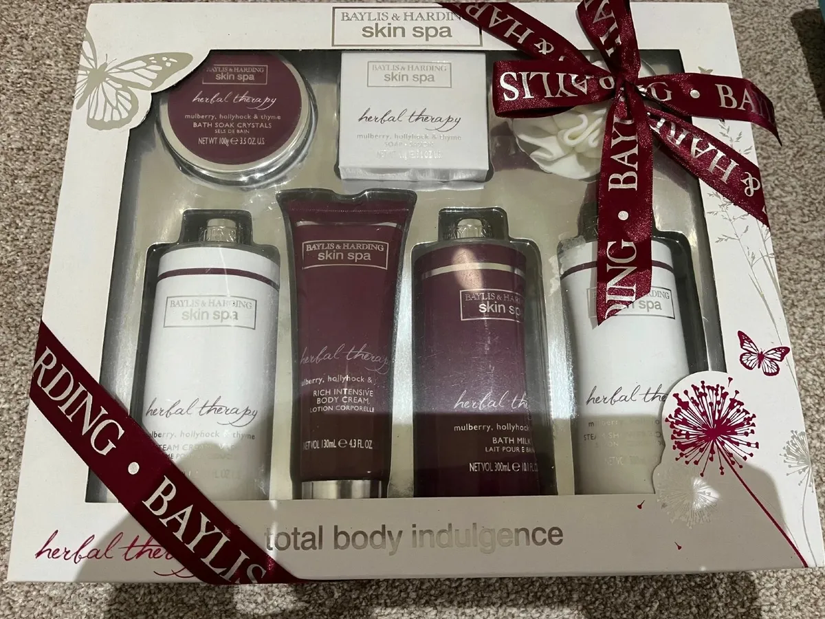 Bath and Body Gift Sets - Five Sets - Image 3